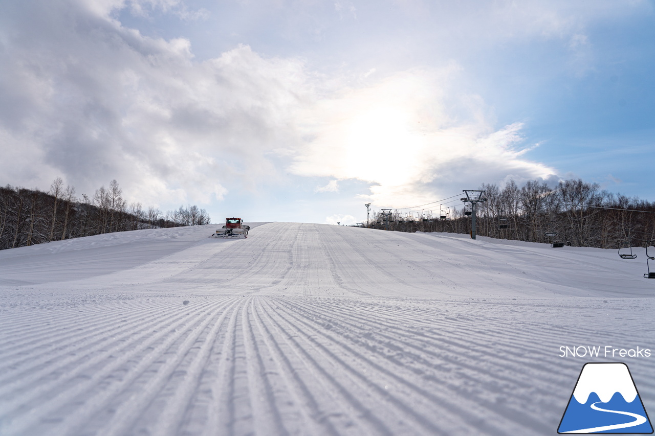 増毛町営暑寒別岳スキー場｜なんと、現在の積雪は、驚異の「280cm」！豪雪当たり年の暑寒別岳スキー場、最高です。